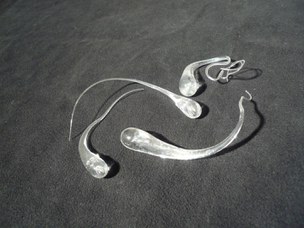 Batavian tears, toughened glass beads