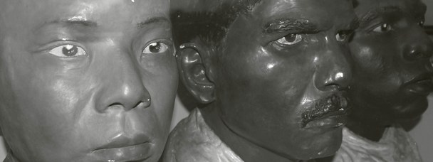 Calchi facciali in gesso di diversa origine etnica