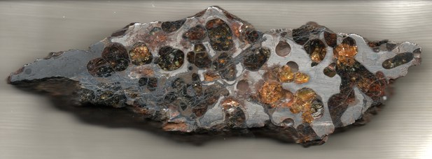 2. Meteorite Eagle Station, caduta nel 1880, grammi 133. © Università di Bologna – Sistema Museale di Ateneo