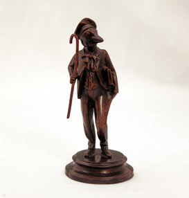 J.J. Grandville, "Béjaune", Parigi, inizi XIX secolo. La statua raffigura, nel costume studentesco francese, la matricola, detta "becco giallo" cioè pulcino.