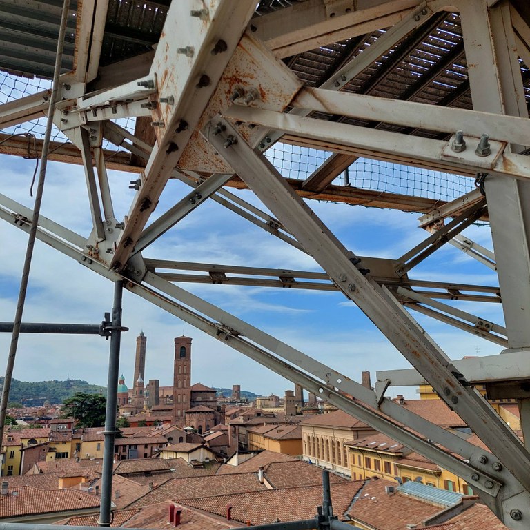 Vista di Bologna dal ponteggio del cantiere del Museo della Specola